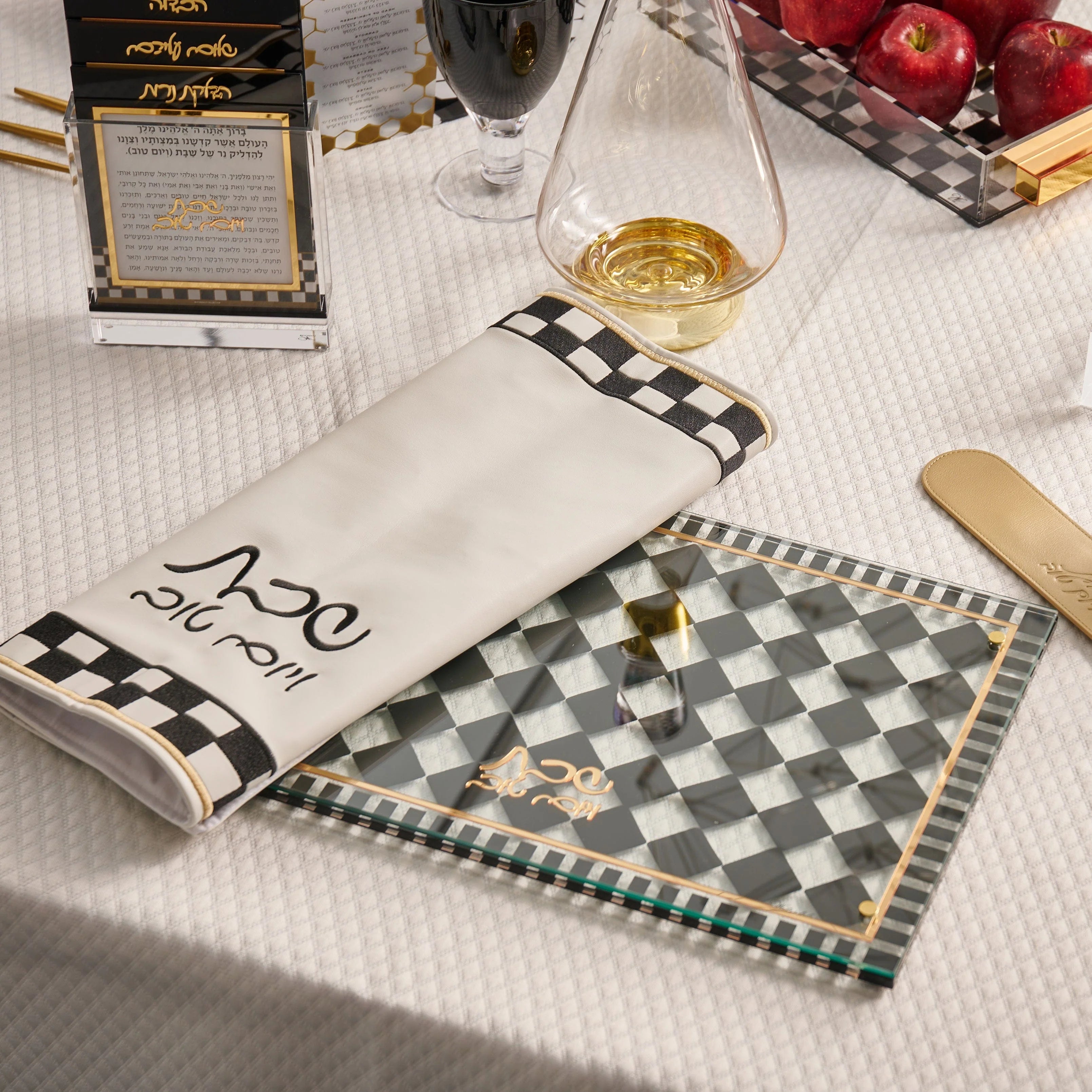 Onyx Challah Board