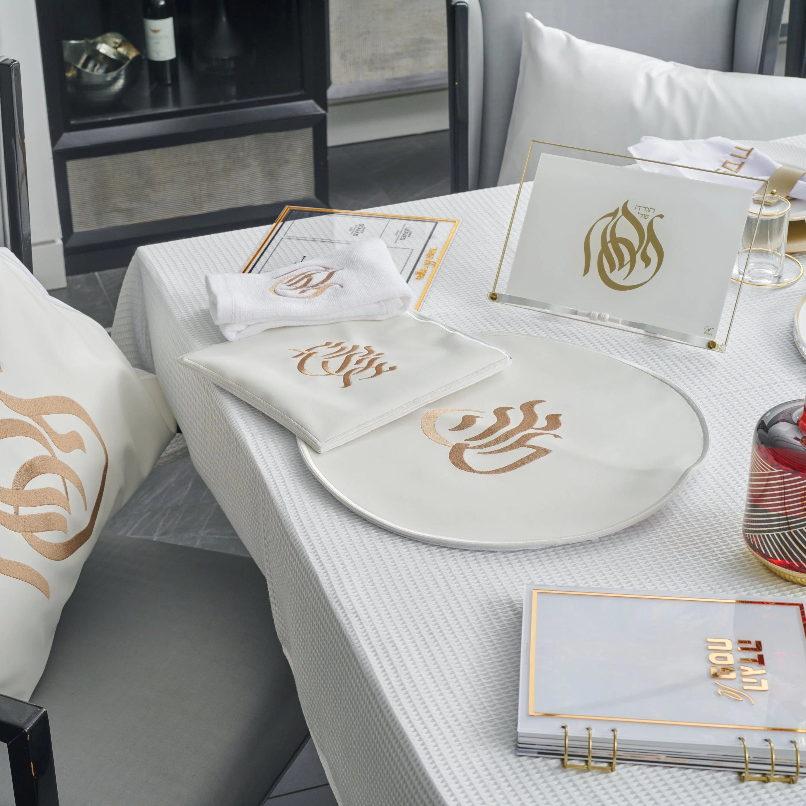 Regal Leather Pesach 2025 Tablescape