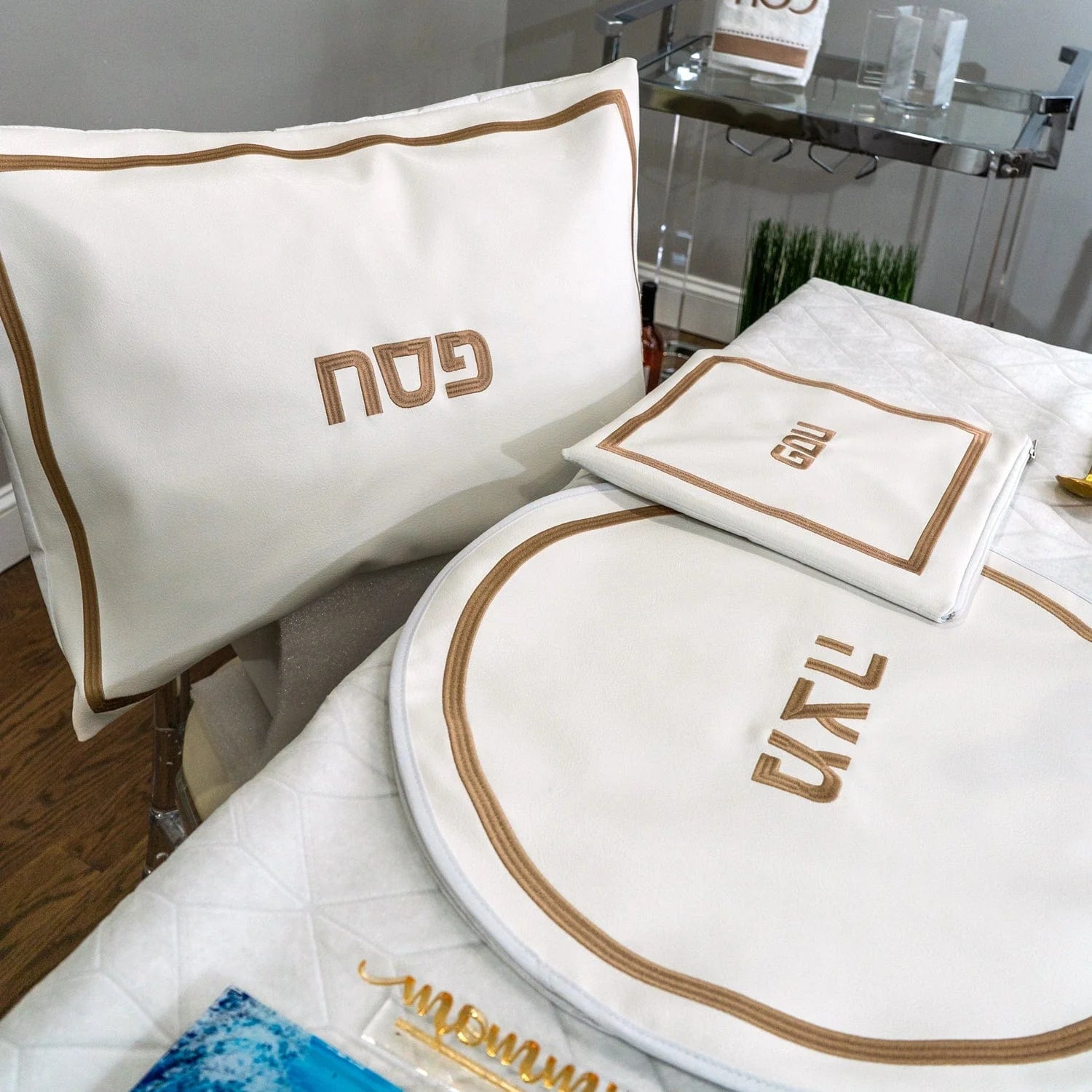 Hotel Style Pesach Set