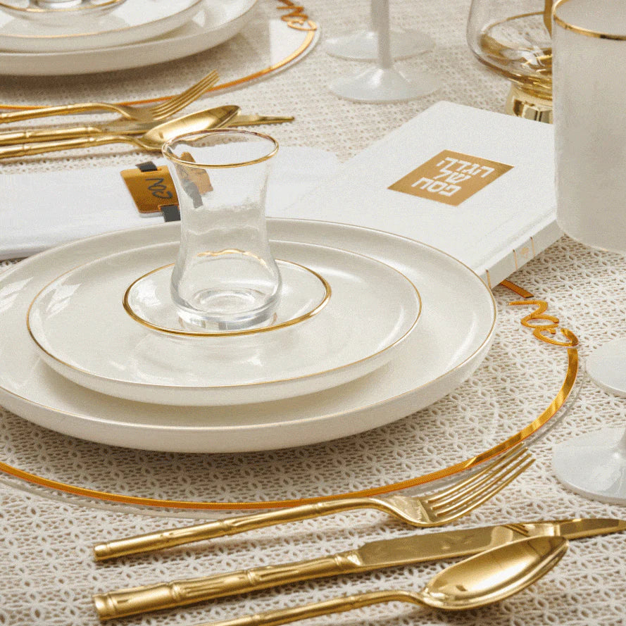 Pesach 2023 Classic Tablescape