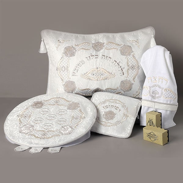 Pesach Seder Set - Embassy Collection #537 With Crystals
