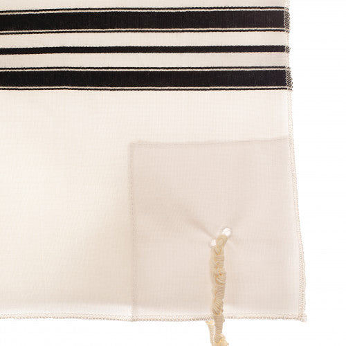 Wool Adult Round Neck, 2 Hole- Slanted Keshiras Chabad Tzitzis