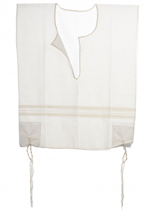 Wool White on White Adult 1 Hole Keshiras Sefardi Tzitzis