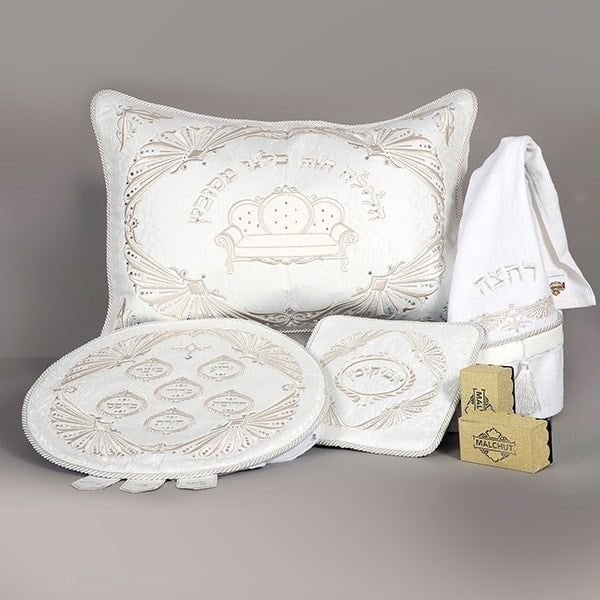 Crystal Couch Collection Seder Set #552