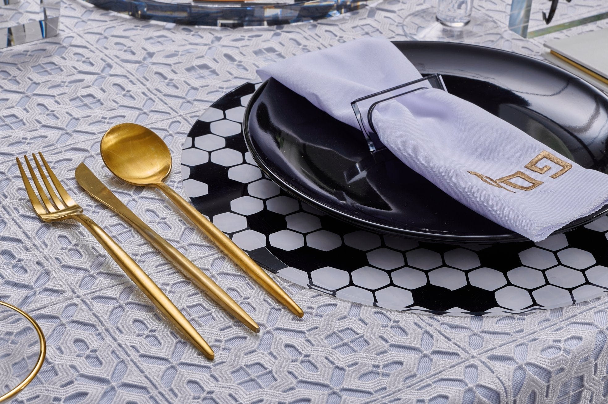 Onyx Pesach 2024 Tablescape