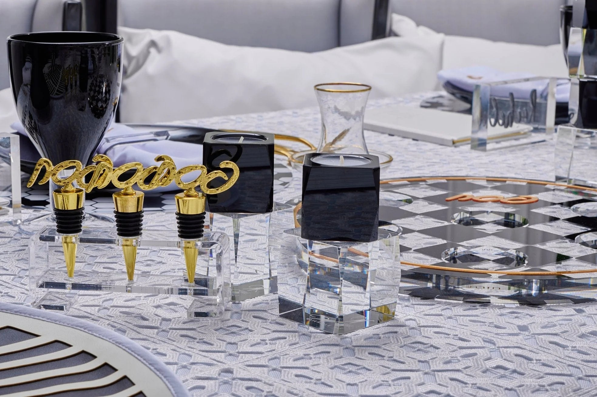 Onyx Pesach 2024 Tablescape