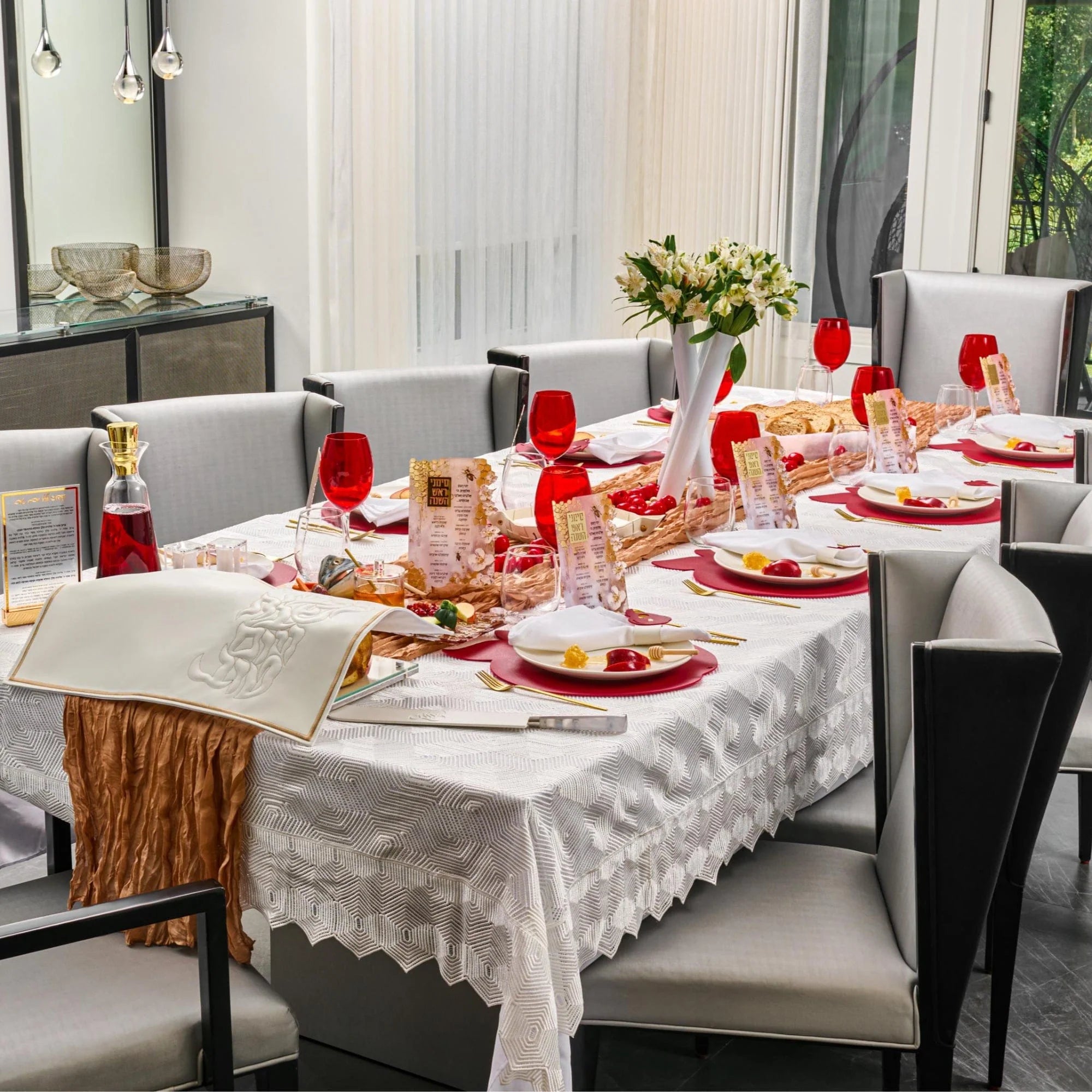 Rosh Hashanah 2025 Painted Tablescape