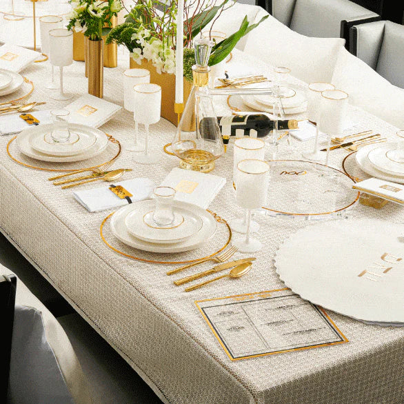 Pesach 2023 Classic Tablescape