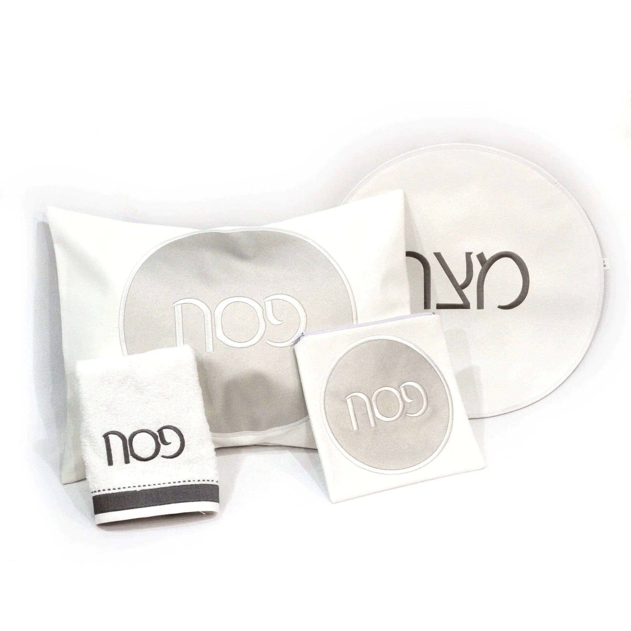 Circle Pesach Set
